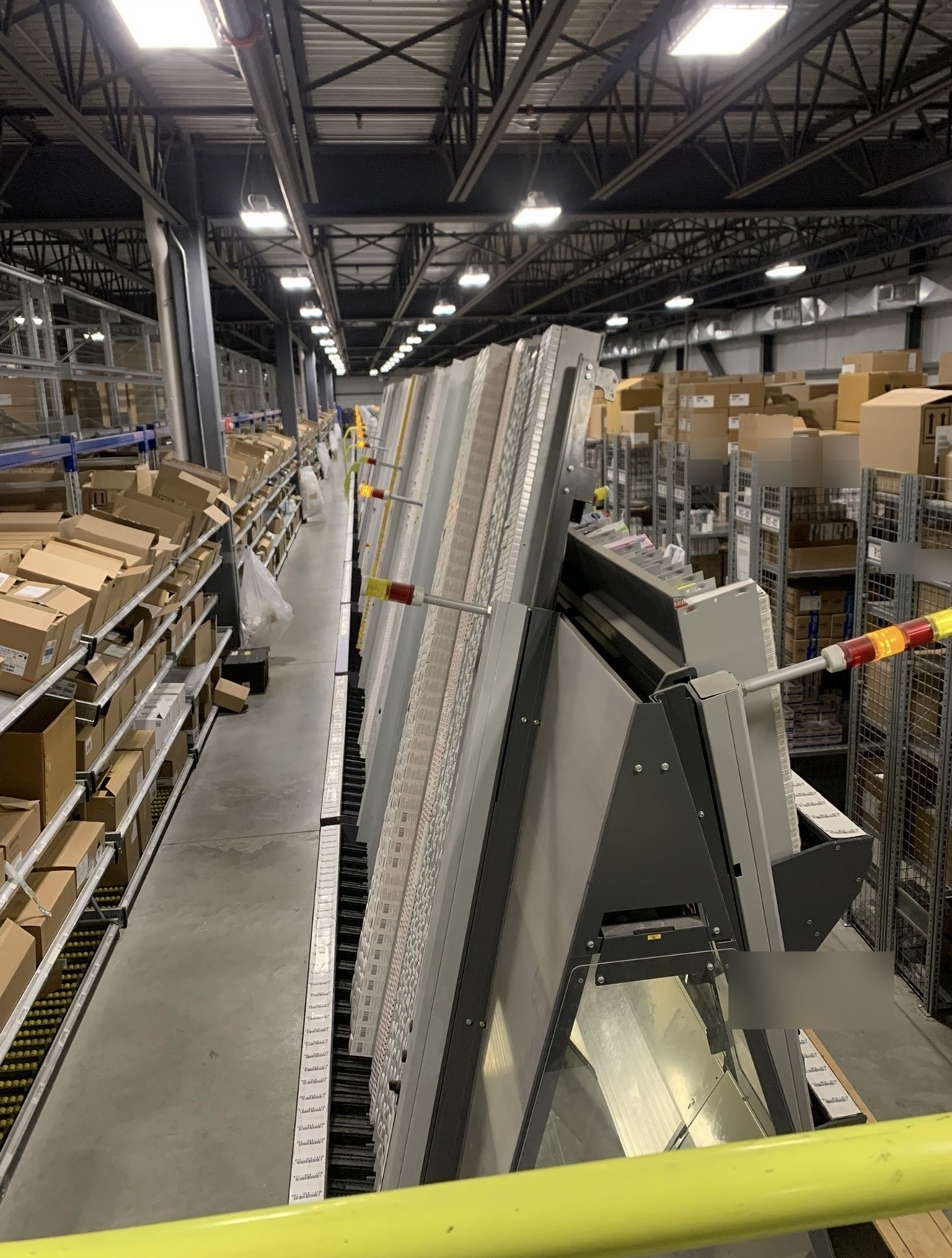 Automated A-frame picking machine in a distribution centre